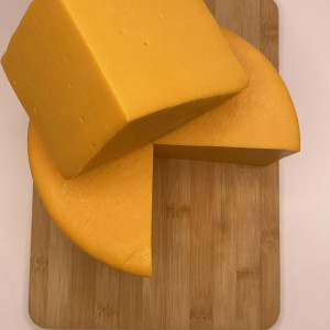 АКЦІЯ Чедер, 500 гр., SULUGUNKO